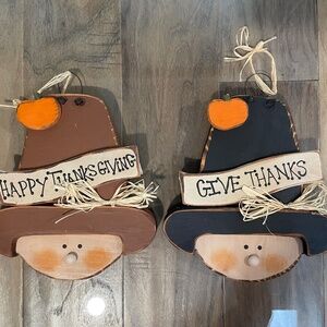 Like New 2-Piece Wooden Thanksgiving Pilgrim Decorations